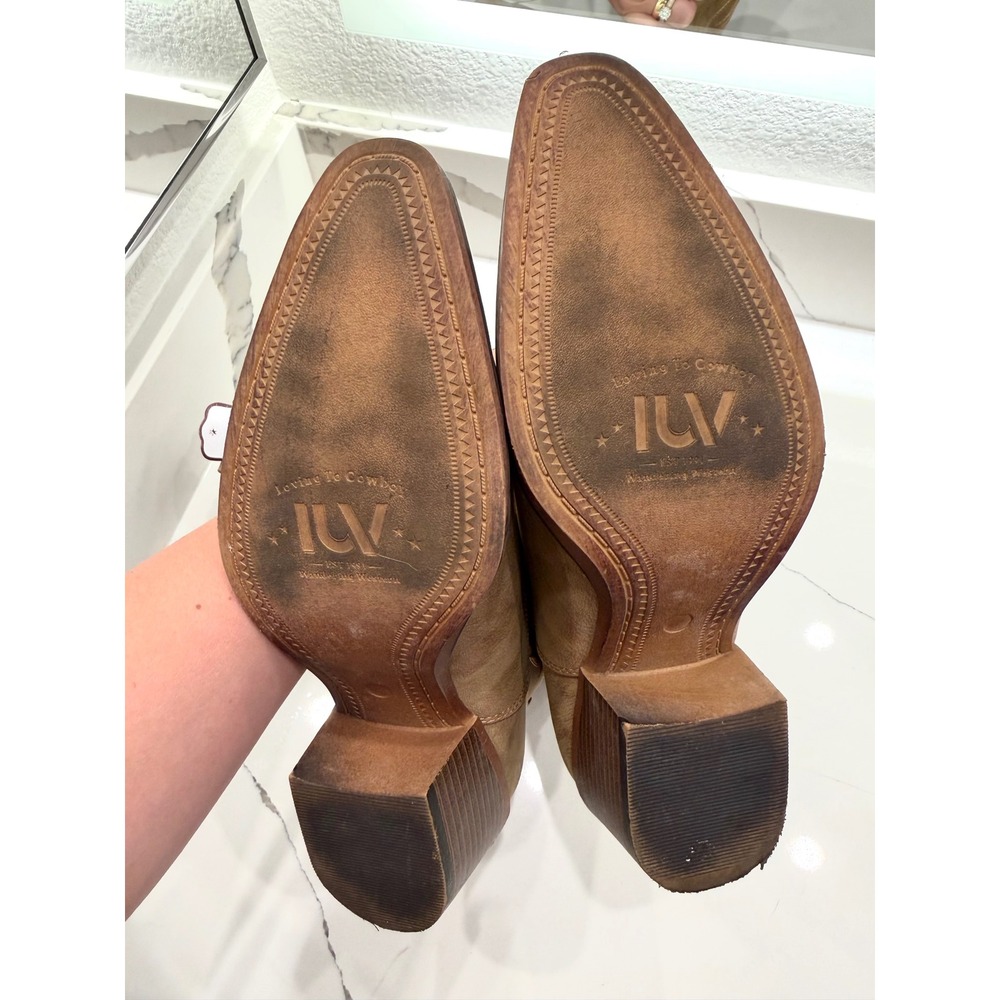 IUV Women Tan Brown Western Cowboy Boots Pointed Toe Block Heel Size 8 - Picture 4 of 7